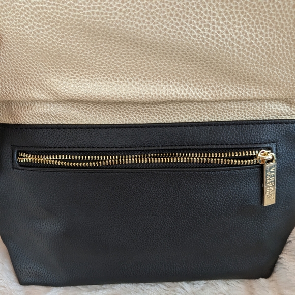 Versace - Picture 5 of 9